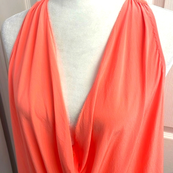 Wilfred Light Orange Draped Sleeveless Button Down Tank Top 100% Silk - Picture 2 of 7